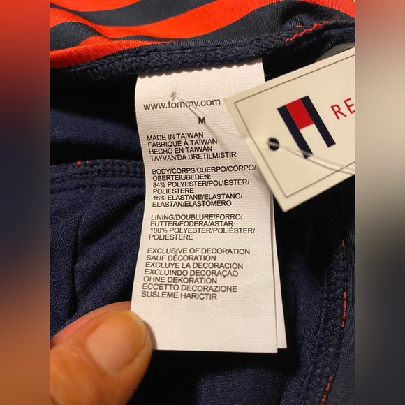 BNWT Tommy Hilfiger swimsuit size medium - Picture 5 of 6